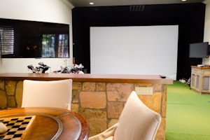 Projection Screen and TV